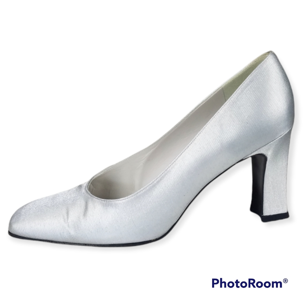 Stuart Weitzman classic square toe silver shimmery satin pumps size 7AA (narrow)